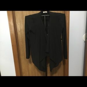 2piece top. Black   REDUCED